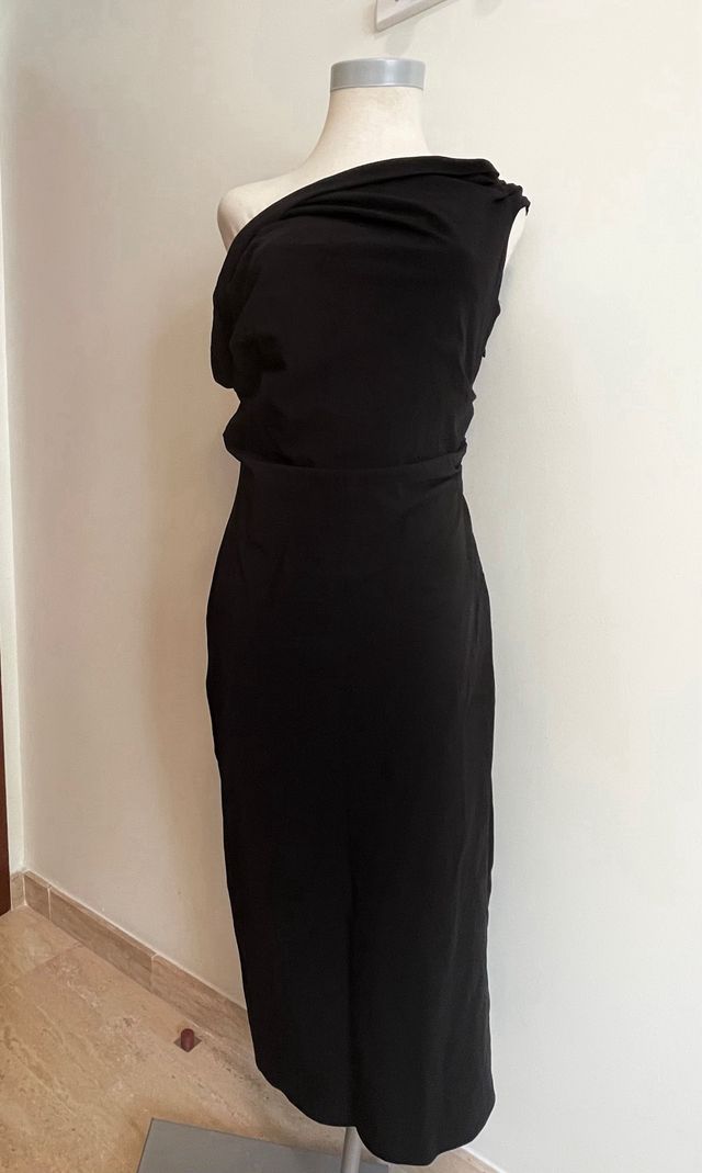 Vestido Mango Negro Asimétrico