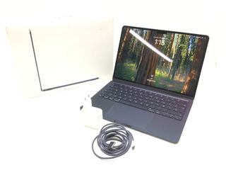 portatil apple apple macbook air m3 8-core 4.0 13 (10gpu) (2024) (a3113)