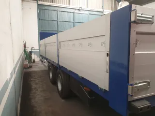 Remolque de 7m exterior con doble eje