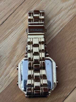 Reloj Tous Digital Dorado