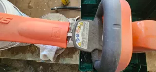 Tagliasiepi elettrico STIHL HSE 52