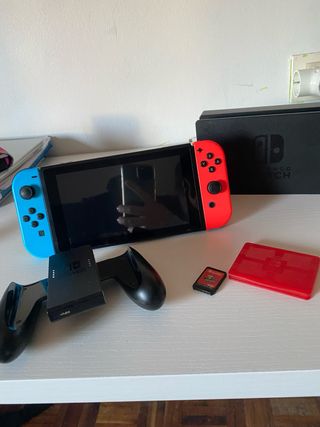 Nintendo Switch Azul y Rojo