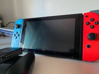 Nintendo Switch Azul y Rojo