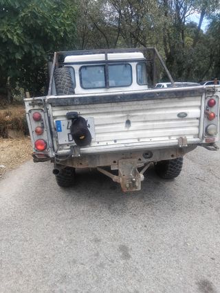 Land Rover Defender 2005