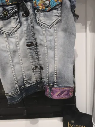 Chaleco Desigual vaquero bordado