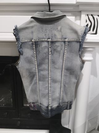 Chaleco Desigual vaquero bordado