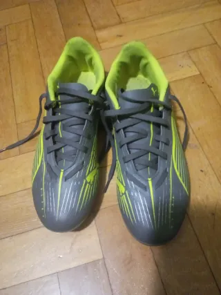 Botas de fútbol Puma Talla 40