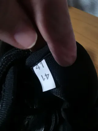Zapatos negros deportivos talla 41