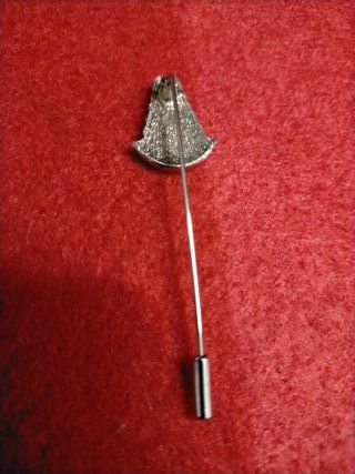 Alfiler plata religioso