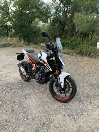 KTM Duke 125cc/Blanca