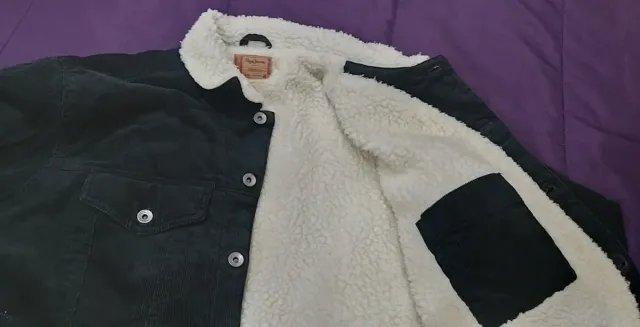 Cazadora pana con forro de borreguillo. Unisex.