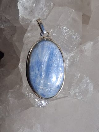 Colgante de Cianita en Plata de Ley