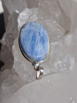 Colgante de Cianita en Plata de Ley