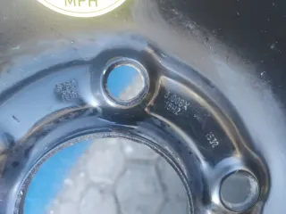 Rueda repuesto galleta BMW 115/90 R16