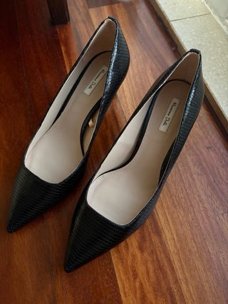 Zapatos de tacón Massimo Dutti negros
