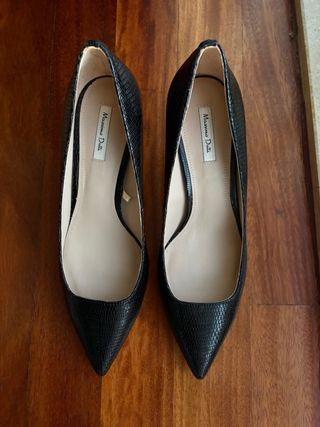 Zapatos de tacón Massimo Dutti negros