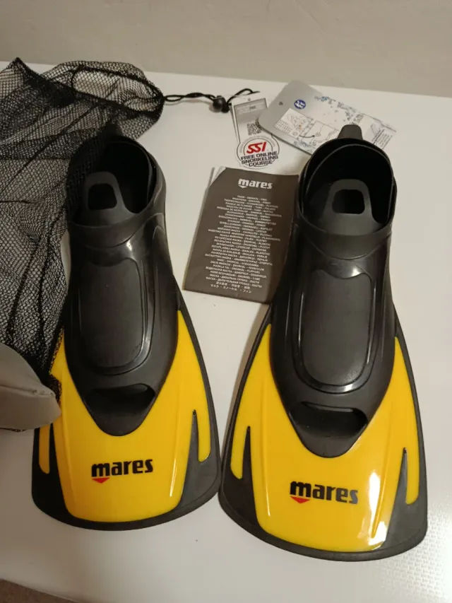 Pinne Mares gialle con sacca