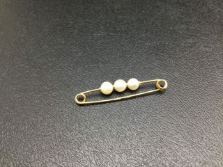 broche oro 18k con piedra con circonita