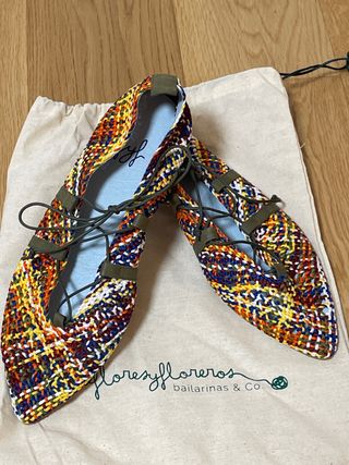 Zapatos Flores y Floreros Talla 40