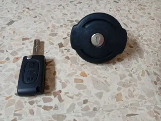 Tapa Cittroen Peugeot combustible 