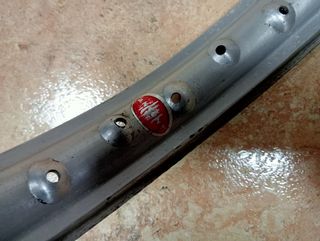 Llanta Akront 18 36 agujeros