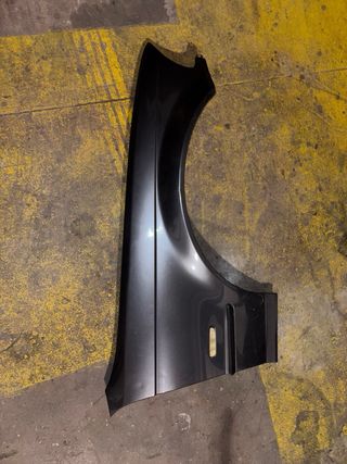 Aleta Derecha BMW E46  pre original