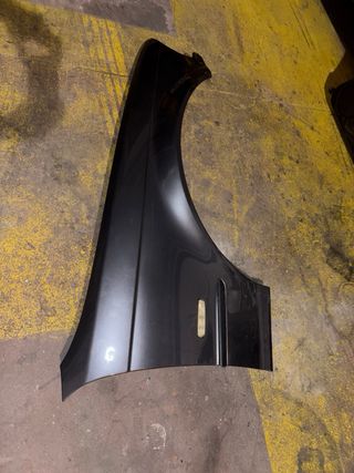 Aleta Derecha BMW E46  pre original