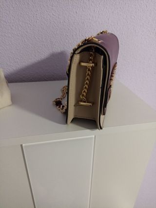 Bolso Guess auténtico burdeos y beige.