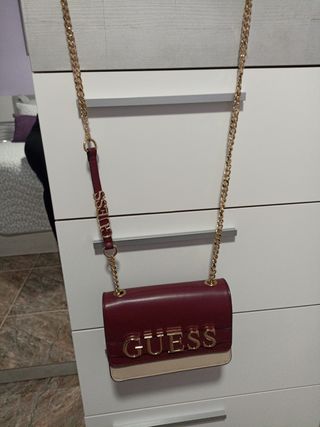 Bolso Guess auténtico burdeos y beige.