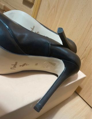 Zapatos tacón Membur negros talla 39