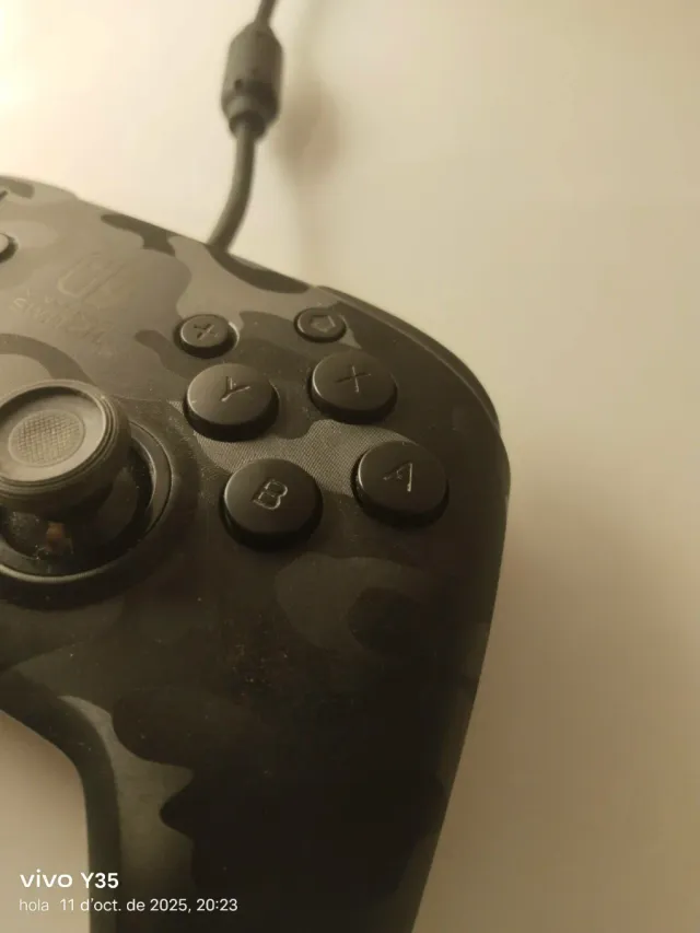 Mando Nintendo Switch Camuflaje