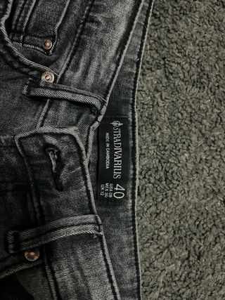 Pantalón campana gris talla 40