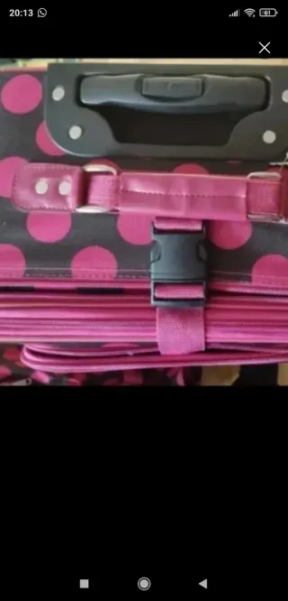 Maleta con ruedas y bolsa de mano