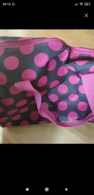 Maleta con ruedas y bolsa de mano