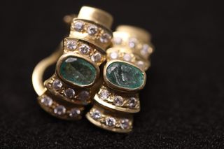 pendientes oro 18k con piedra