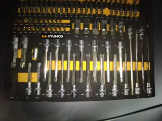 Juego de herramientas KOMPAK