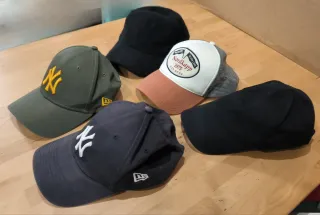 Lote de 20 gorras (Scalpers y otras)