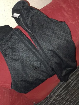 Chándal Adidas negro unisex  8-9