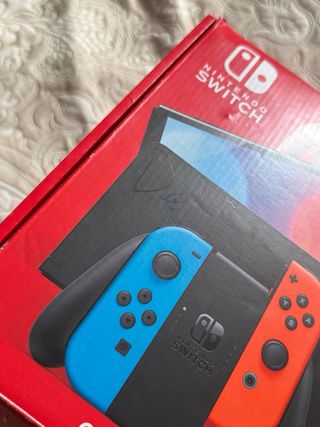 LEGGI* Nintendo Switch OLED
