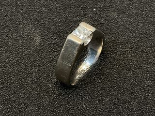anillo oro 18k con diamante
