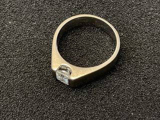 anillo oro 18k con diamante