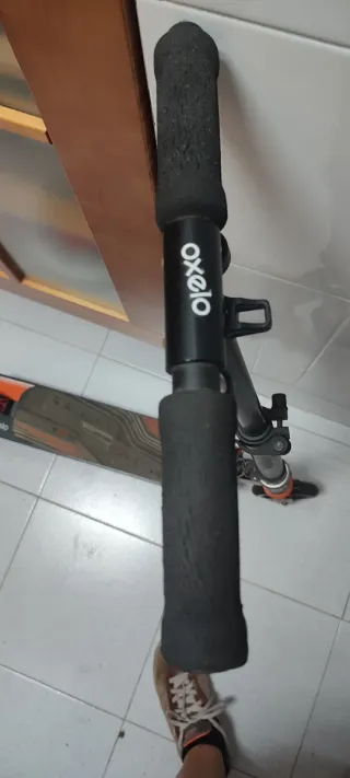 Patinete Oxelo Techo Susp Negro y Naranja niño