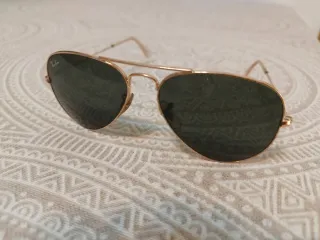 Gafas de sol Ray-Ban Aviator doradas y verdes