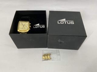 otros relojes lotus dorado