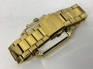 otros relojes lotus dorado