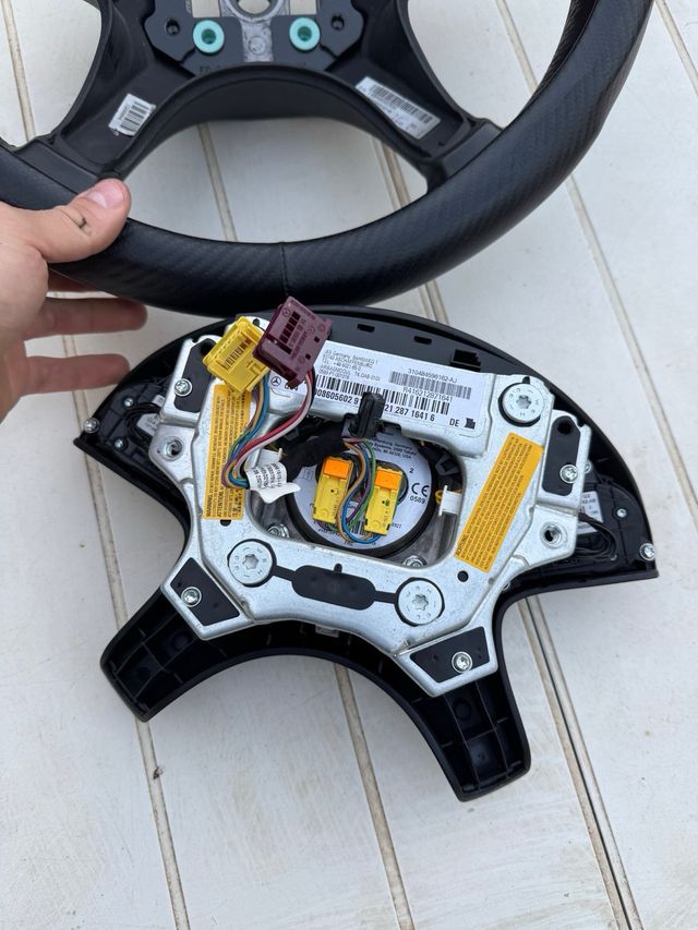 Volante Mercedes W204 Carbono