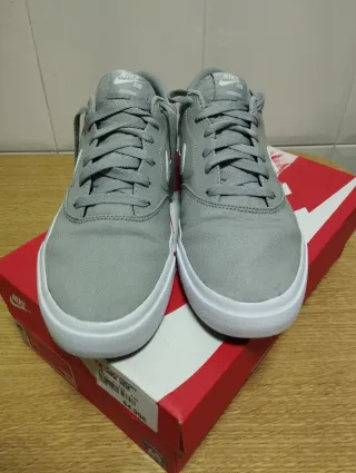 Zapatillas Nike SB Charge T-45 buen estado 