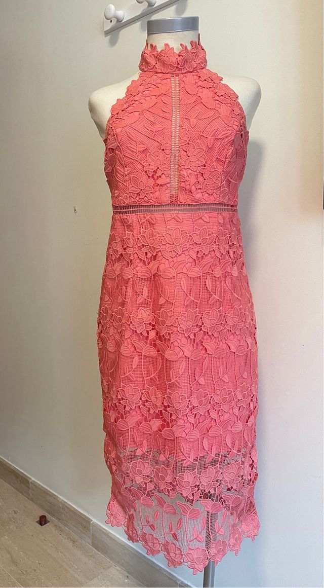 Vestido rosa  de encaje