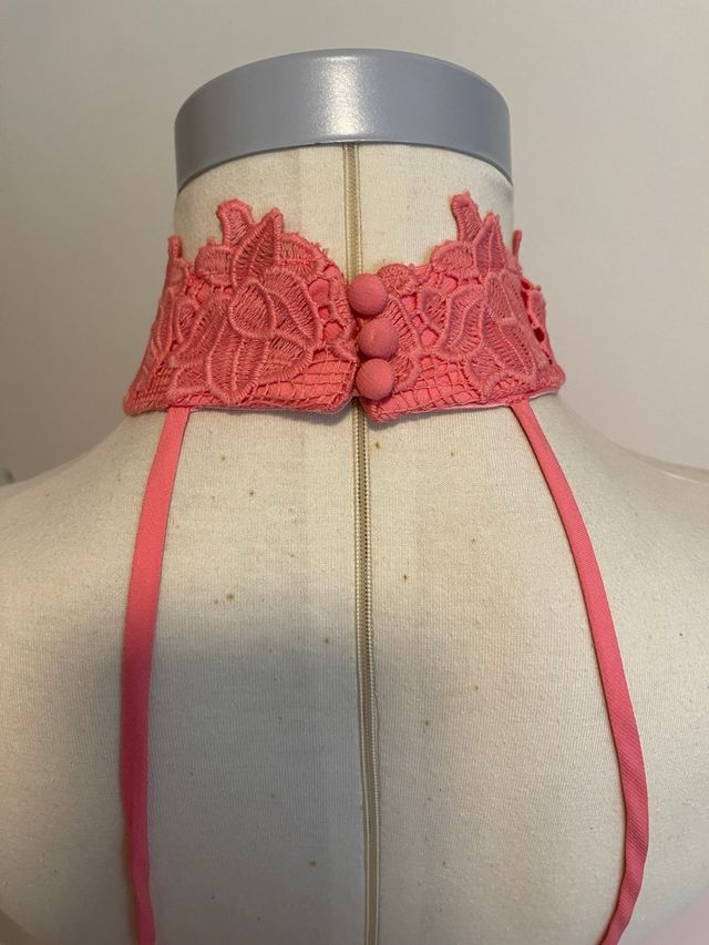 Vestido rosa  de encaje