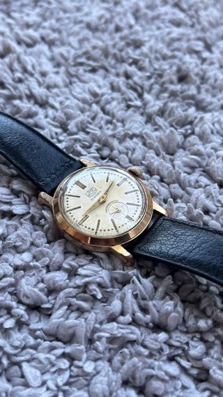 Reloj UMF Ruhla Antimagnetic
